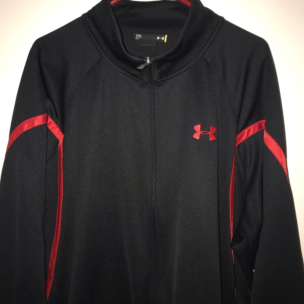 Under Armour jacket✨✨✨